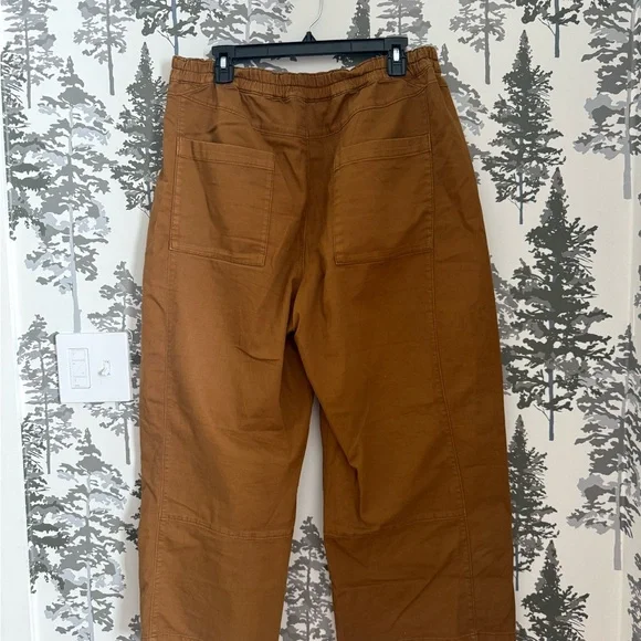 Pilcro Izzie Barrel Leg Trousers - Picture 2 of 3